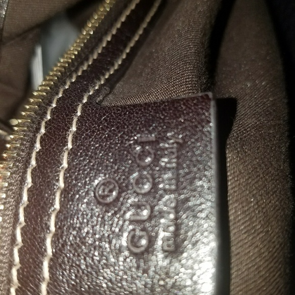💯Authentic Gucci Studded Pelham Hobo 👜 - Picture 7 of 8